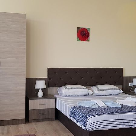Brilliant Aparthotel Sozopol Exterior photo