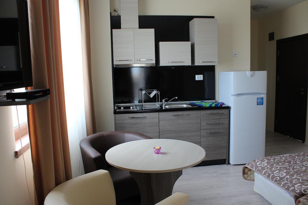 Brilliant Aparthotel Sozopol Room photo